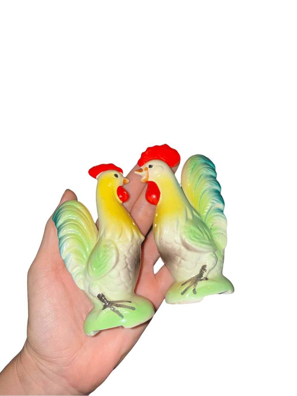 Vintage farmyard salt and pepper shakers